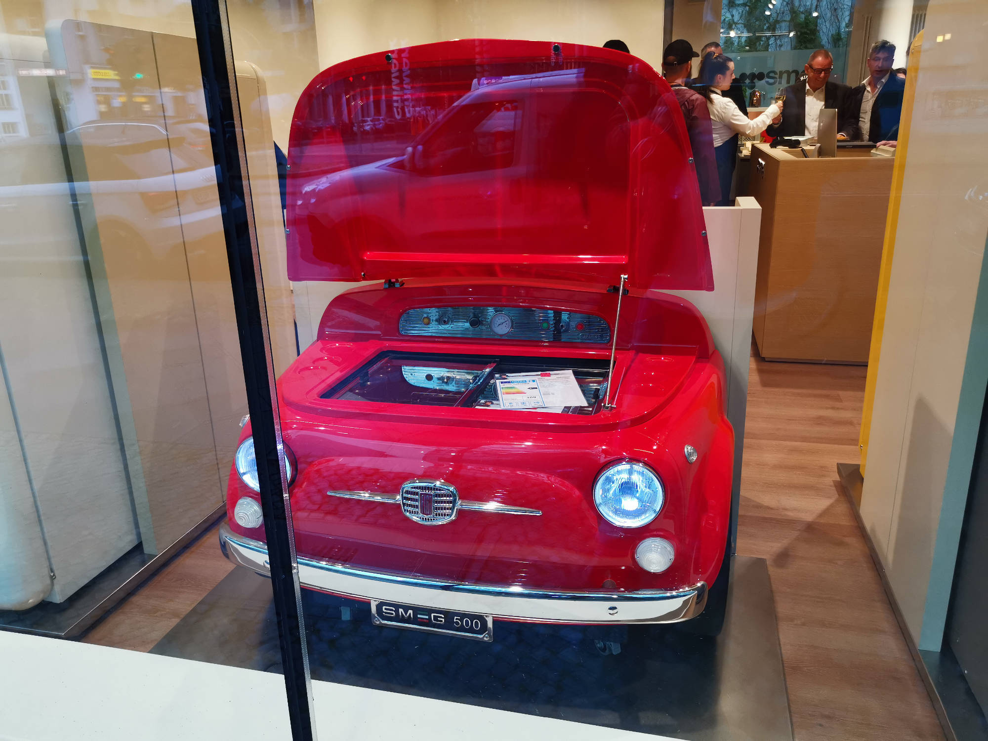 Fiat 500: Kühlschrank im Kleinwagen-Design von SMEG