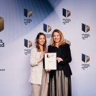 Medisana wurde beim German Brand Award erneut zum Gewinner gekürt. Unser Foto zeigt (v.l.n.r.) Ricarda Domnik (Lead Marketing) und Anja Schimmelpfennig, Director of Marketing.