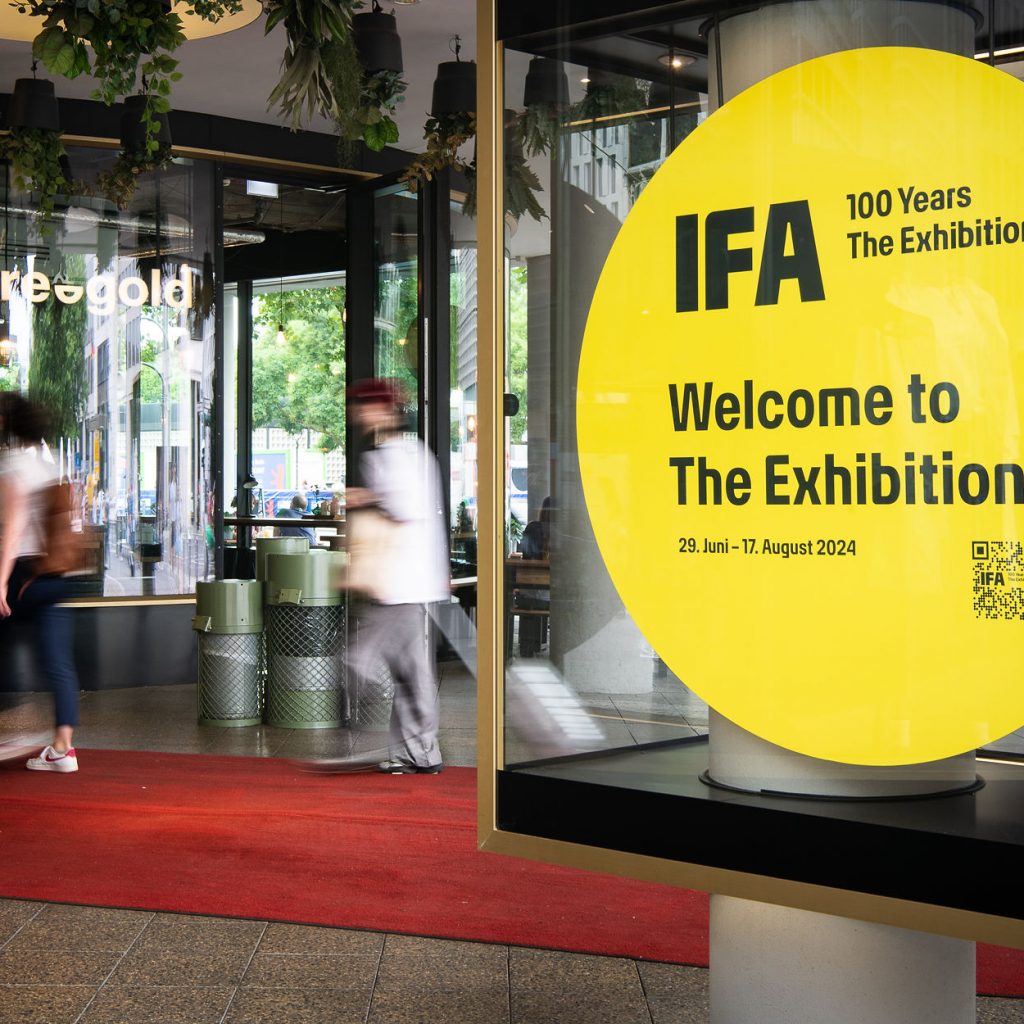 Aufmerksamkeitsstark in Szene gesetzt: Ausstellung „IFA 100 The Exhibition“
