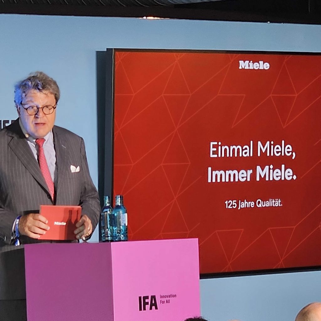 Dr. Reinhard Zinkann, Geschäftsführender Gesellschafter der Miele Gruppe, eröffnete das neue Keynote-Format.