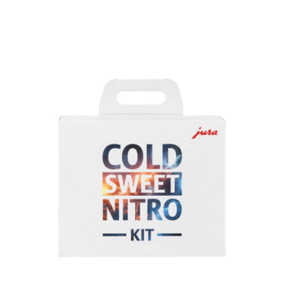 Mit dem „Cold Sweet Nitro Kit“ lädt Jura zu einer optischen wie geschmacklichen Entdeckungsreise ein. Nitro Coffee ist ein erfrischendes und samtiges Geschmackserlebnis, das beim ersten Schluck begeistert. Durch die Verfeinerung von Cold Brew mit Luft entsteht eine unverwechselbare, cremige Textur. Das „Cold Sweet Nitro Kit“ macht es möglich, das Trendgetränk auch zu Hause zu genießen.